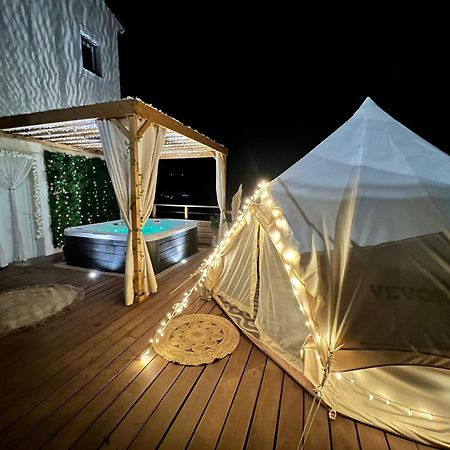 Love Room Tente Lodge Spa Mfg Chez C&C, Exclusivement Reservee Aux Adultes Cantaron Екстериор снимка